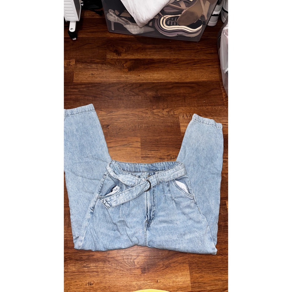 HM Ultra High Waist Mom Jeans Light Wash Blue Pleated Tapered Belted Size 2